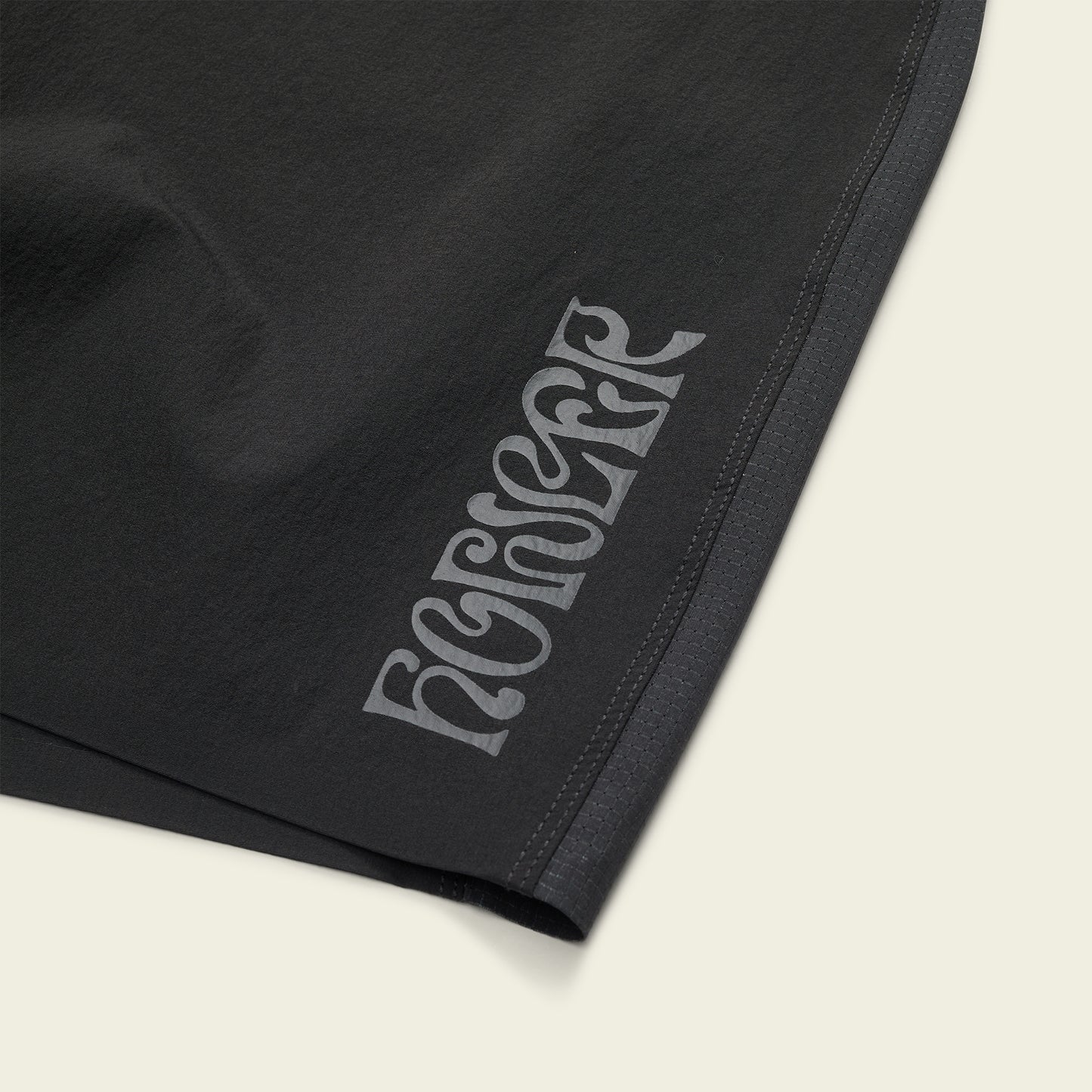 Del Este Performance Boardshorts 17" - Fortune Teller : Antique Black