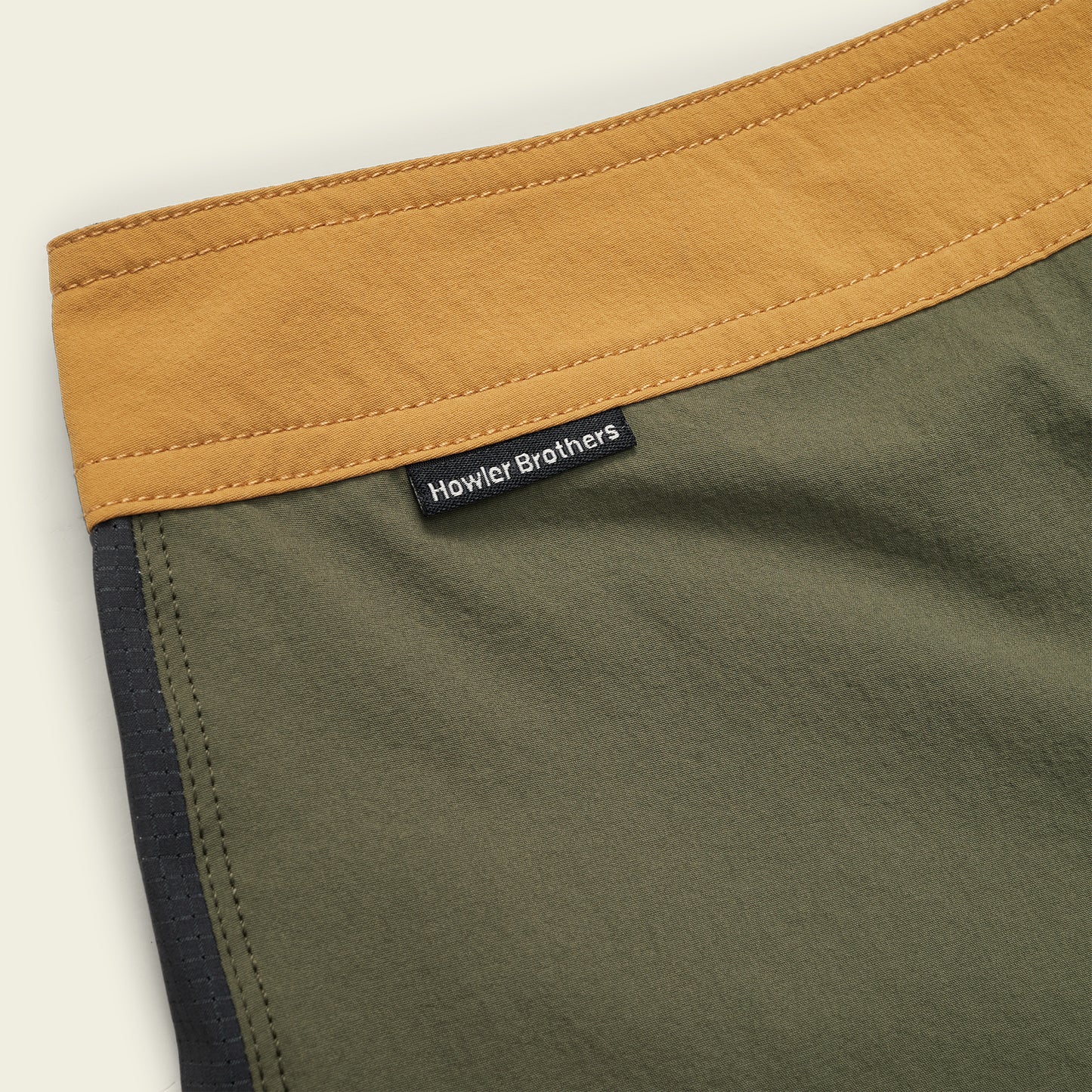 Del Este Performance Boardshorts 17" - Sun Drinker : Algae