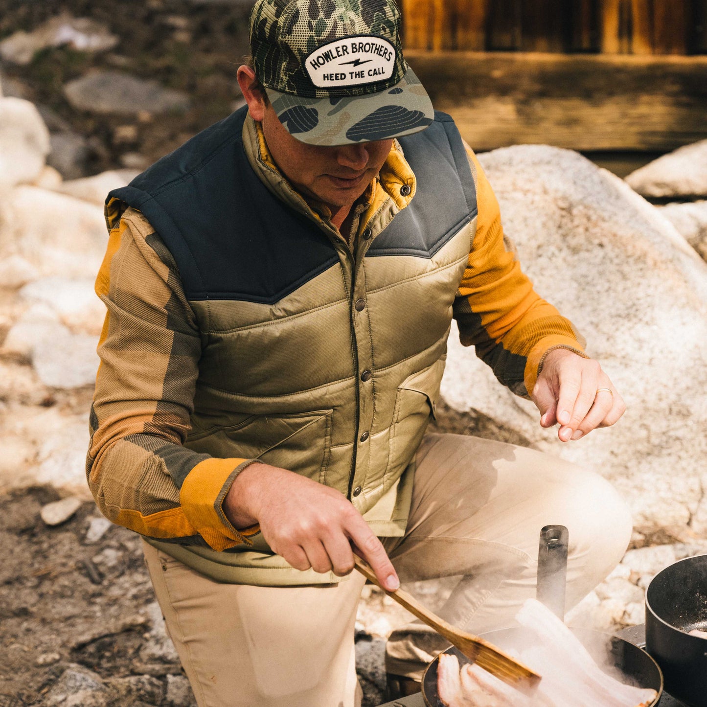 Rounder Vest - Mountain Green / Antique Black