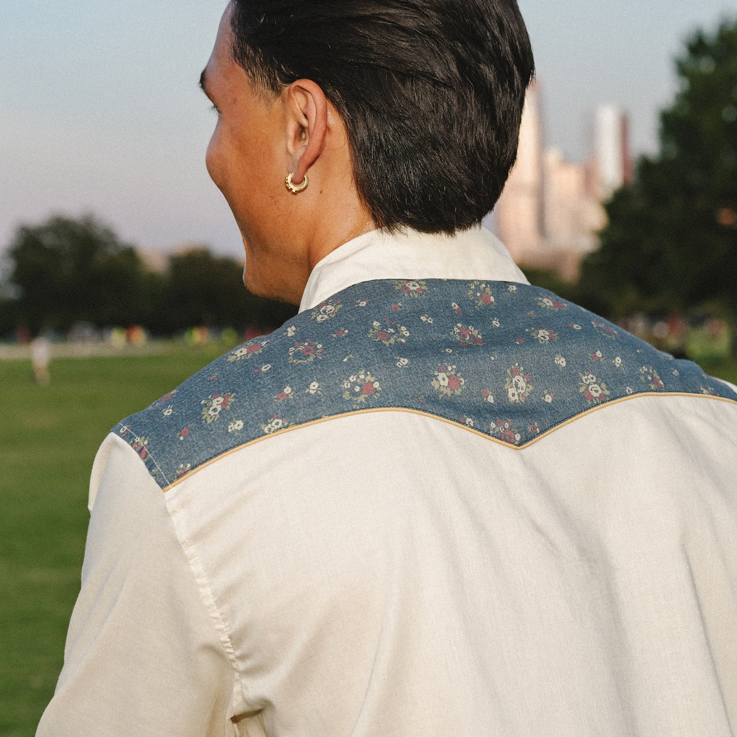 ACL Fest 2025 Crosscut Deluxe Snapshirt - Yellow Roses : Off White
