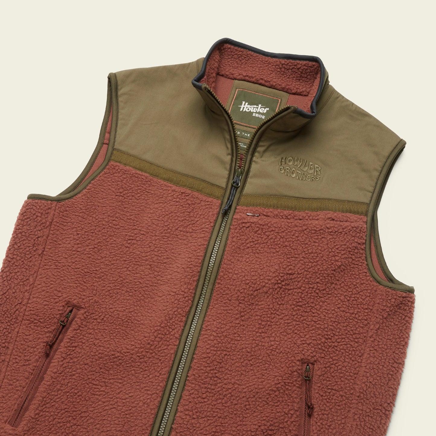 Crozet Fleece Vest - Cherrywood / Olivetree