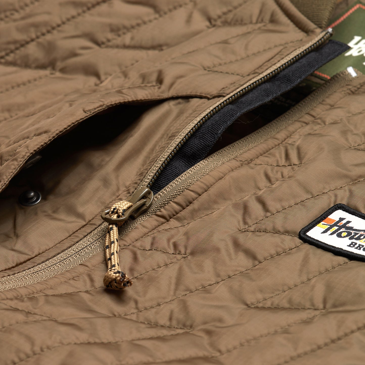 Voltage Quilted Vest - Capers