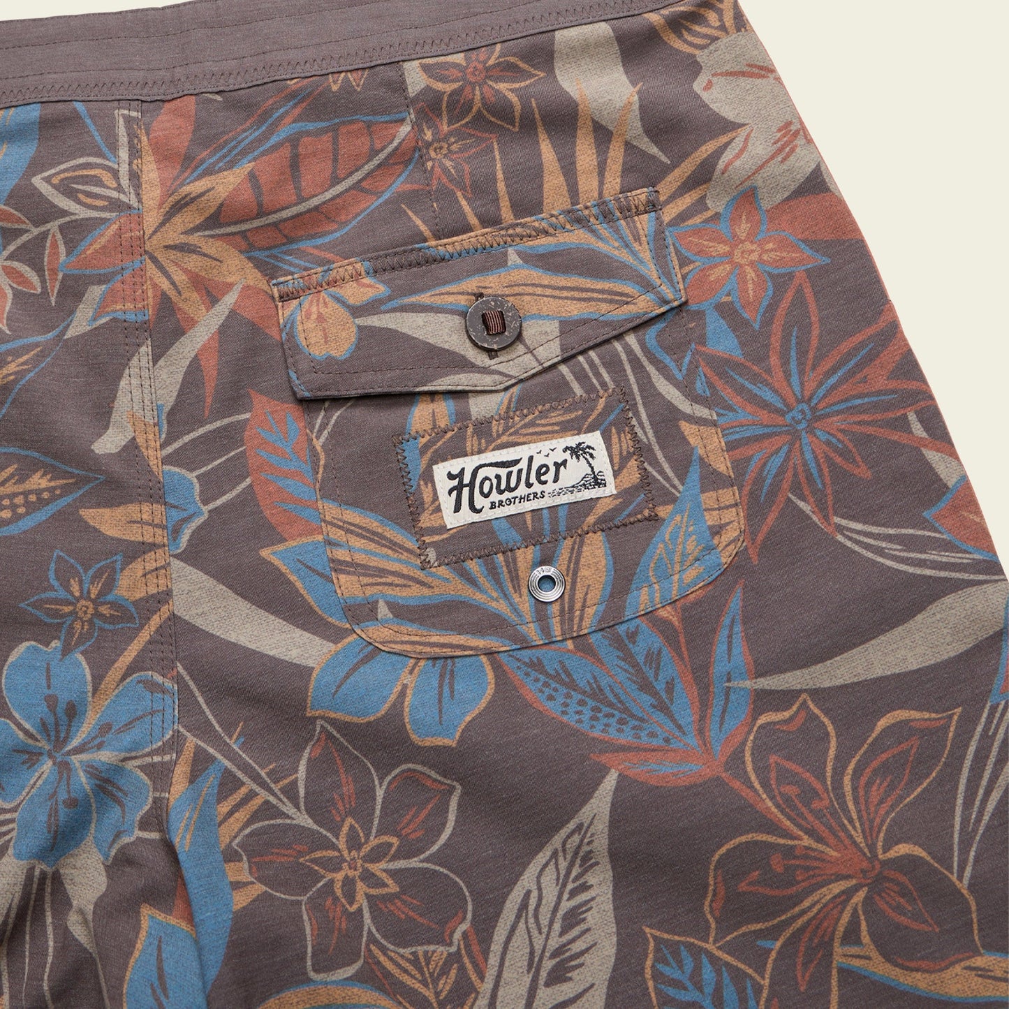 Bruja Boardshorts 18.5" - Sky Island Flora : Brown