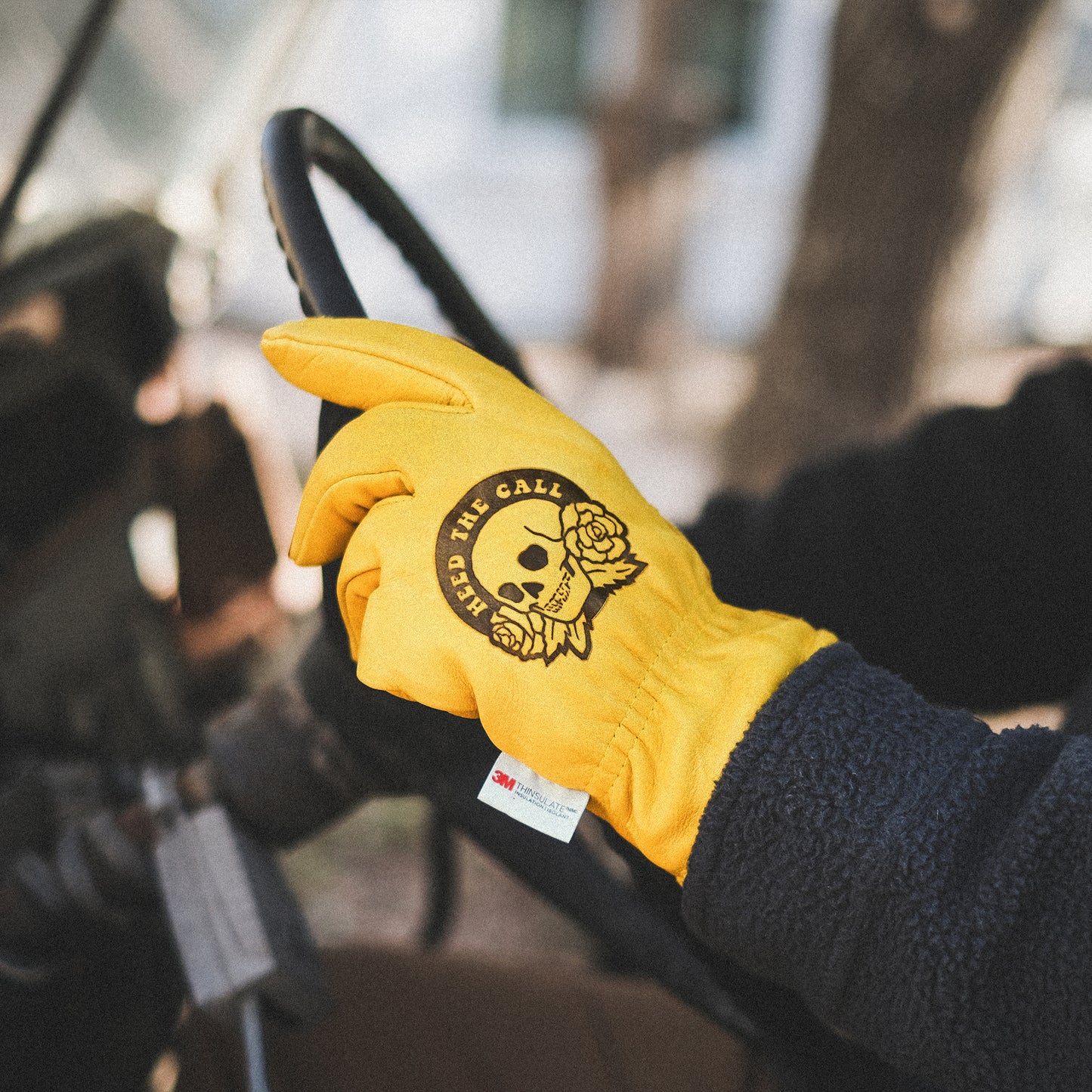Skulls n’ Begonias Gloves