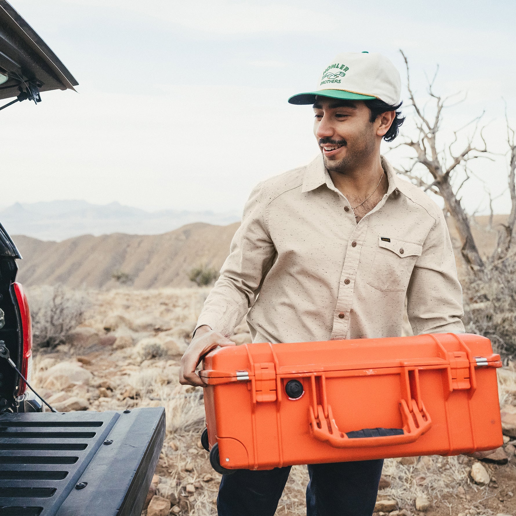 La Grange Lightweight Flannel - Speckled Sand – HOWLER BROTHERS