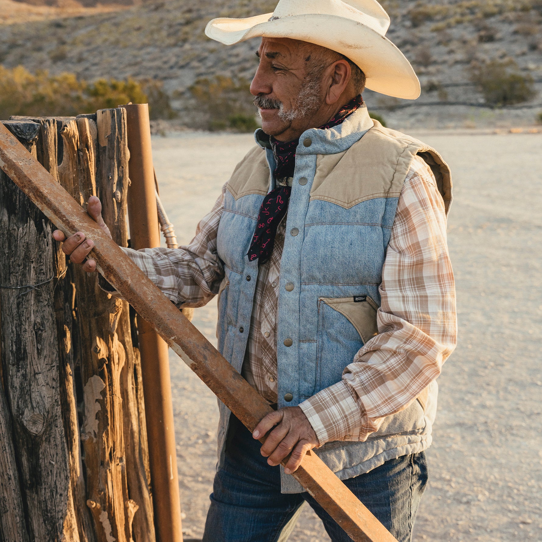 Denim Rounder Vest - Sky Denim / Dirt – HOWLER BROTHERS