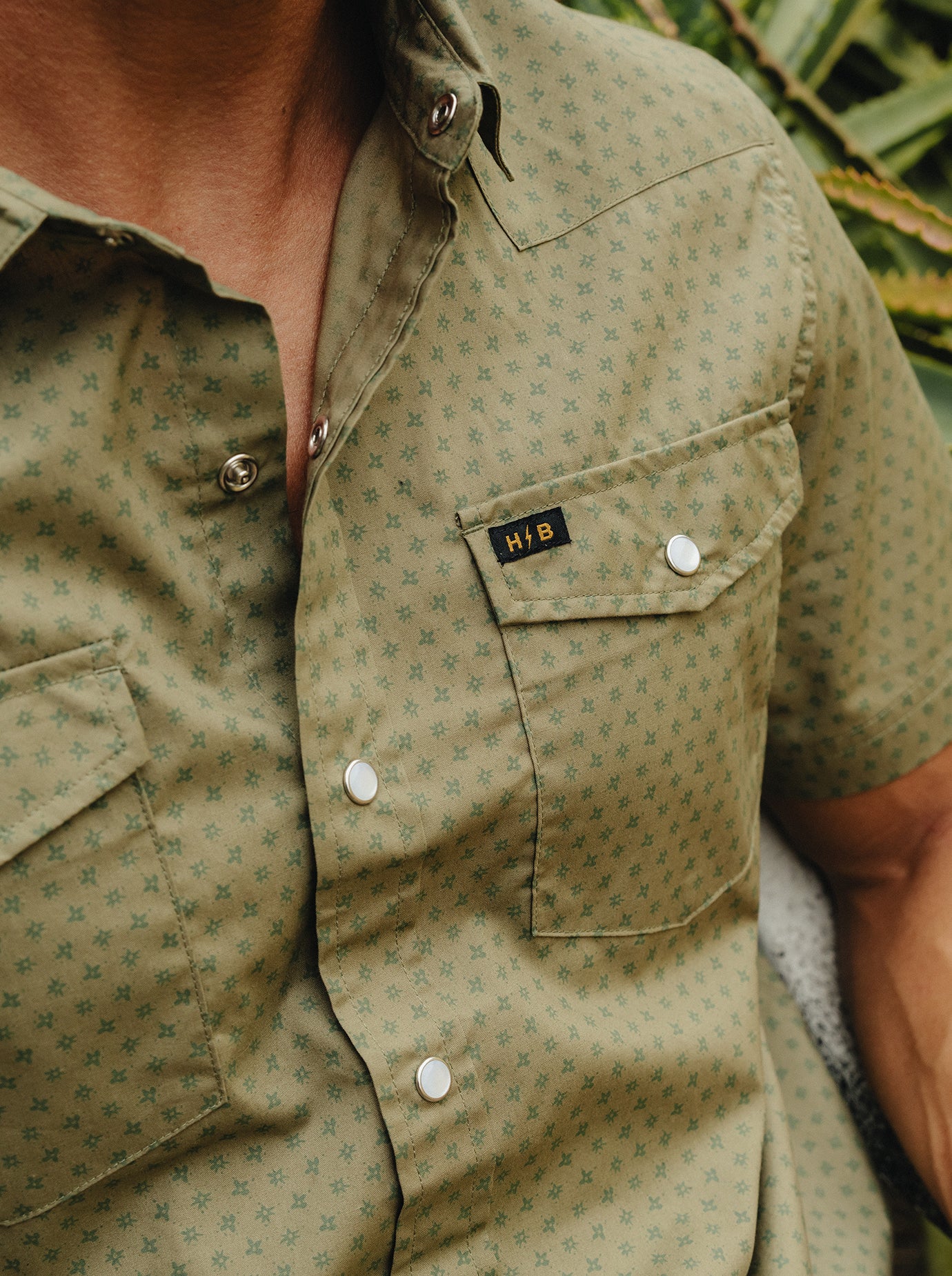 SHORTSLEEVE