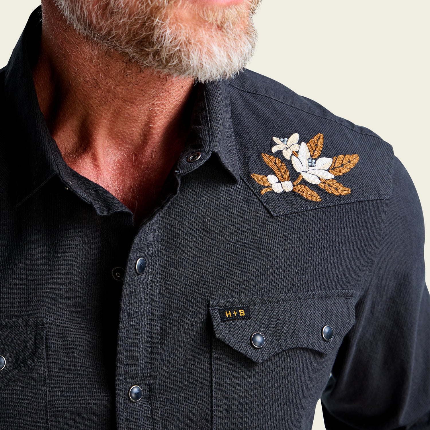 Crosscut Deluxe Snapshirt - Orange Blossoms : Antique Black - View 4