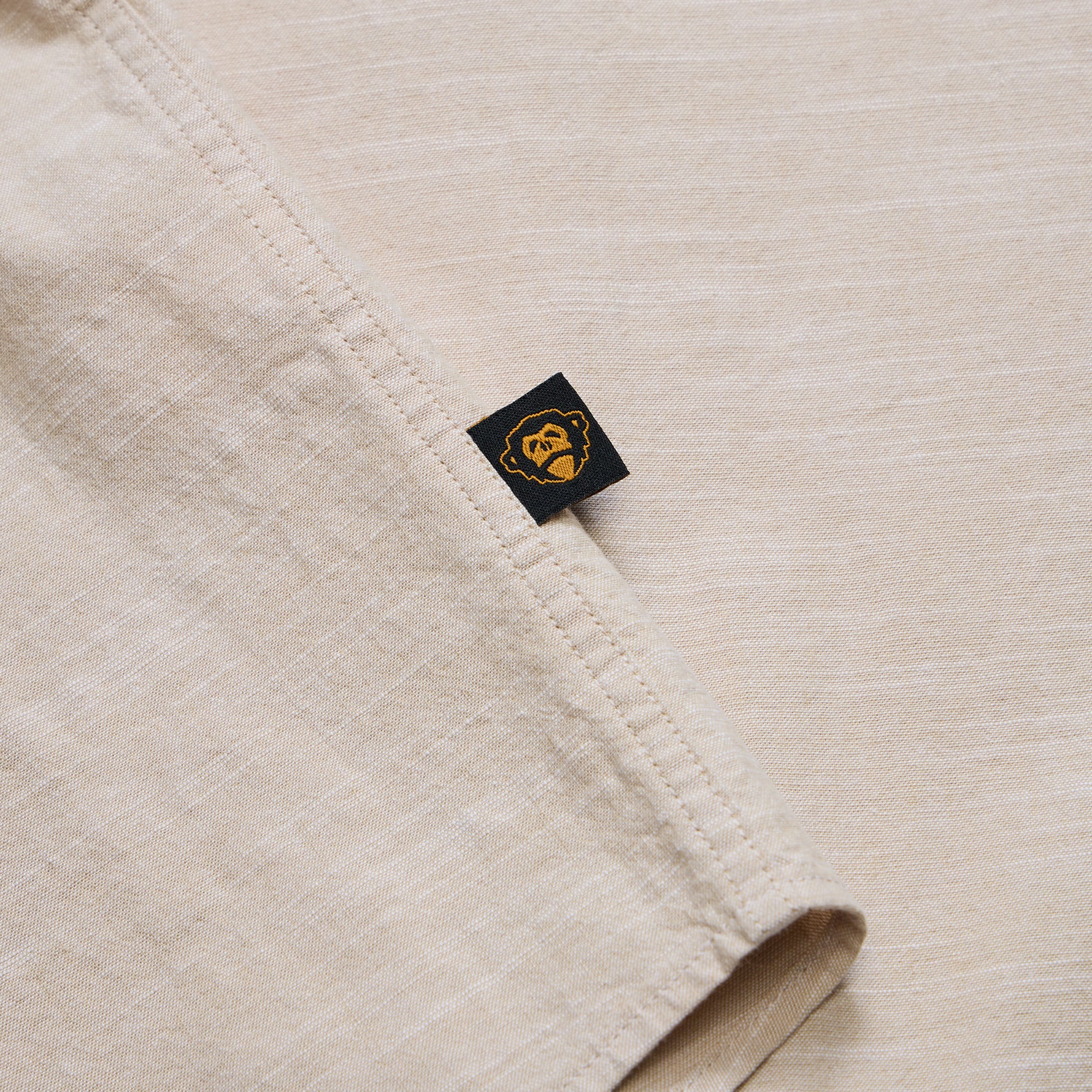 Crosscut Deluxe Snapshirt - Parrot Patrol : Dune Chambray – HOWLER