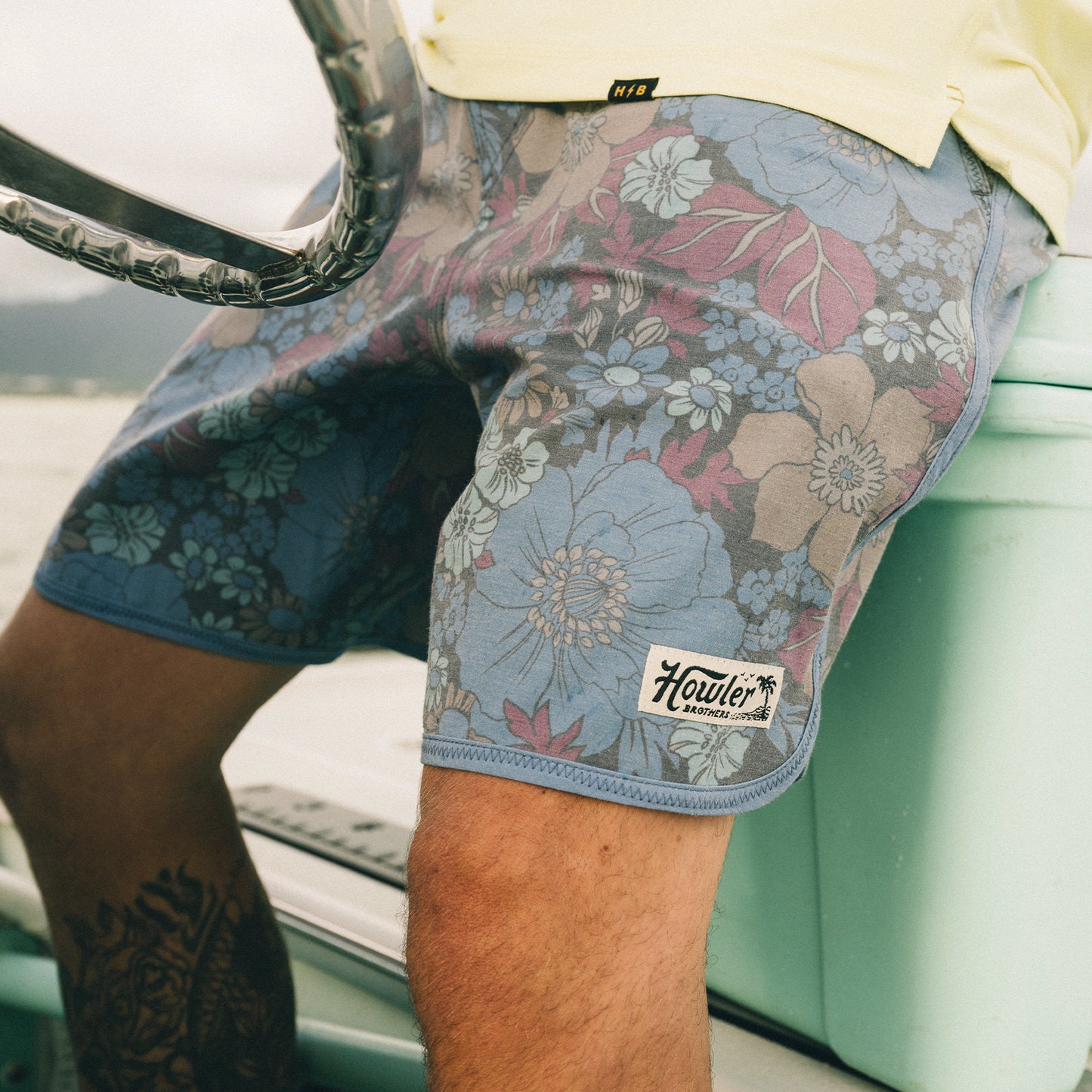 Bruja Boardshorts 18.5" - Flower Power : Blues