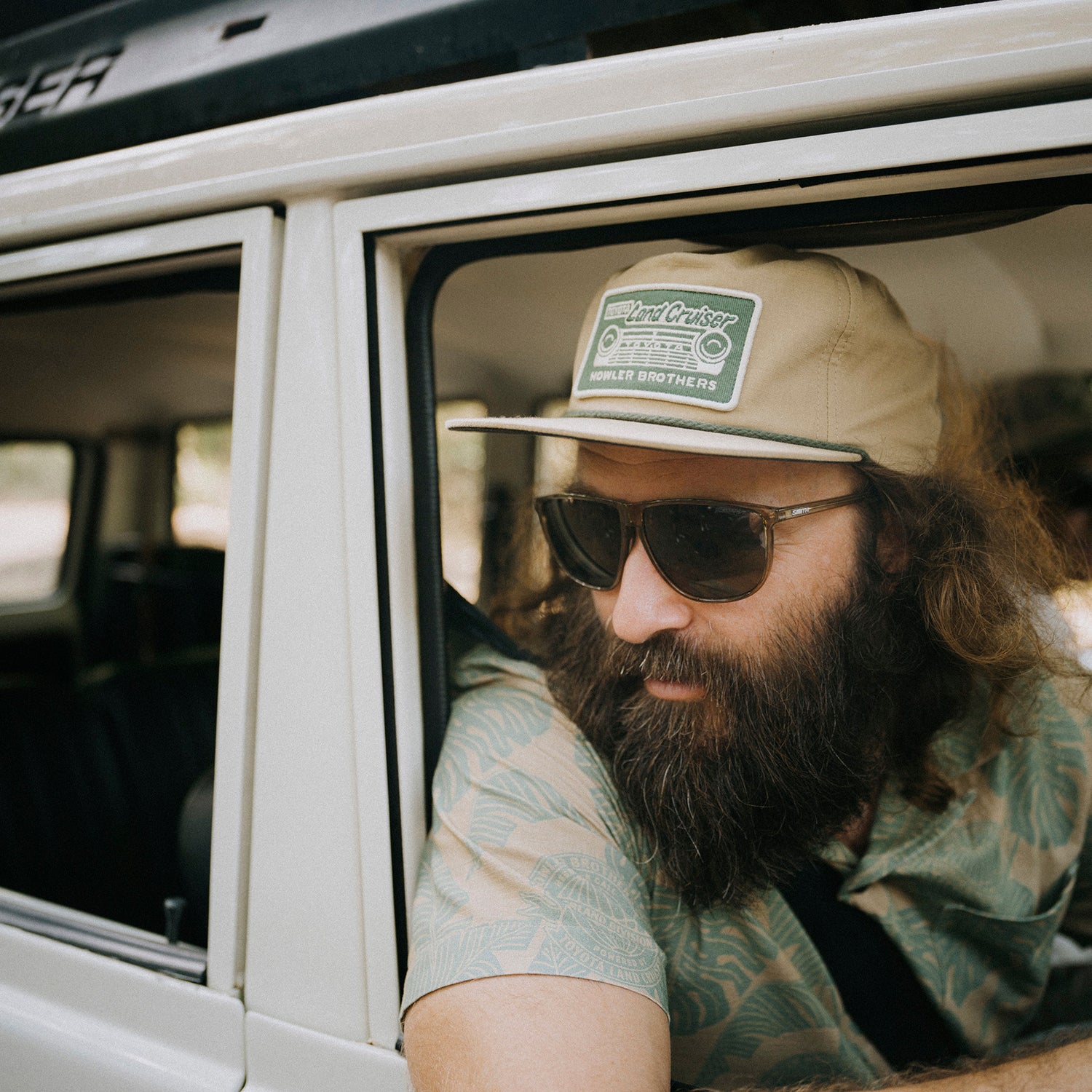 Land Cruiser Snapback - Grill View : British Khaki