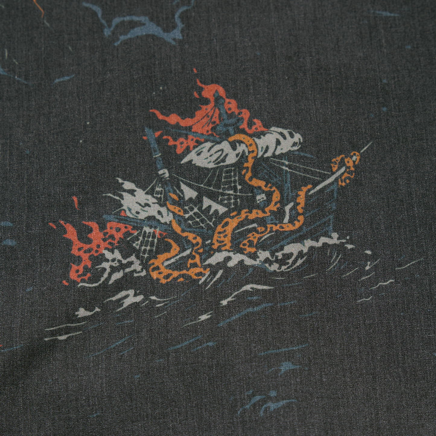 Bermuda Triangle Mansfield Shirt - Storm’s Eye : Antique Black