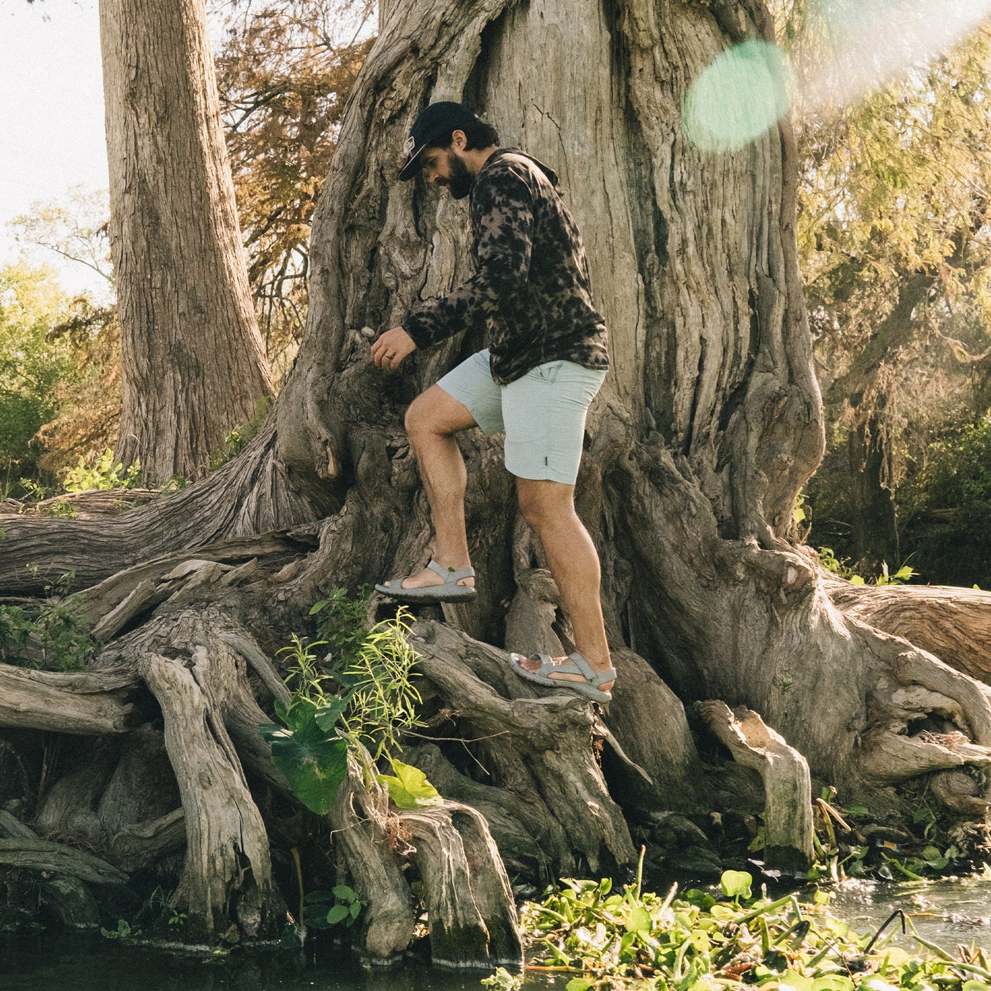 Horizon Hybrid Shorts - 7.5" - Pool Blue