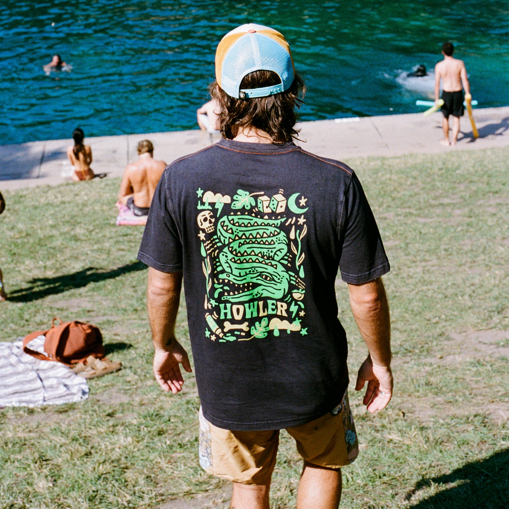 Slithering Gators Cotton Pocket T-Shirt - Black – HOWLER BROTHERS