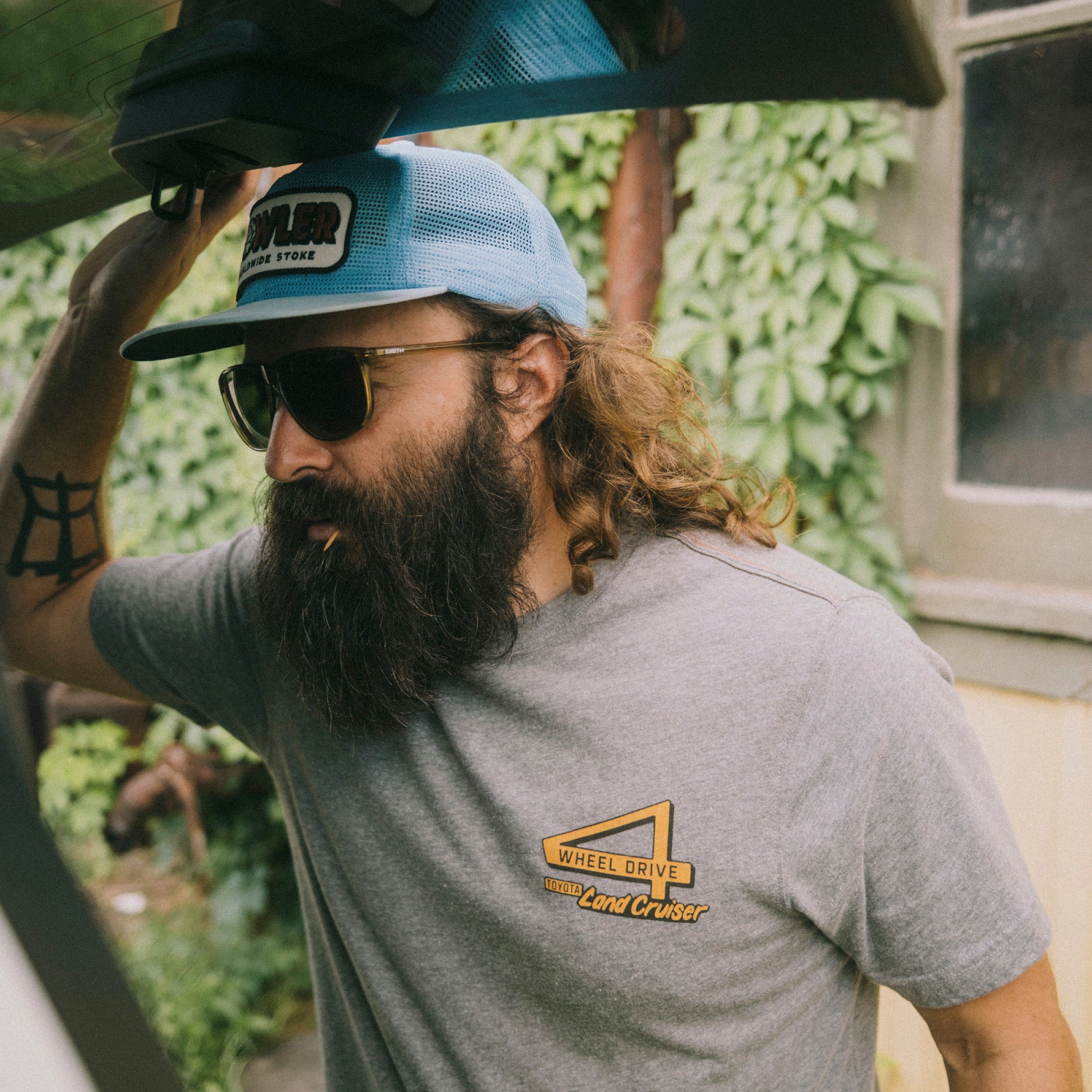 Land Cruiser T-Shirt - 4WD : Varsity Grey – HOWLER BROTHERS
