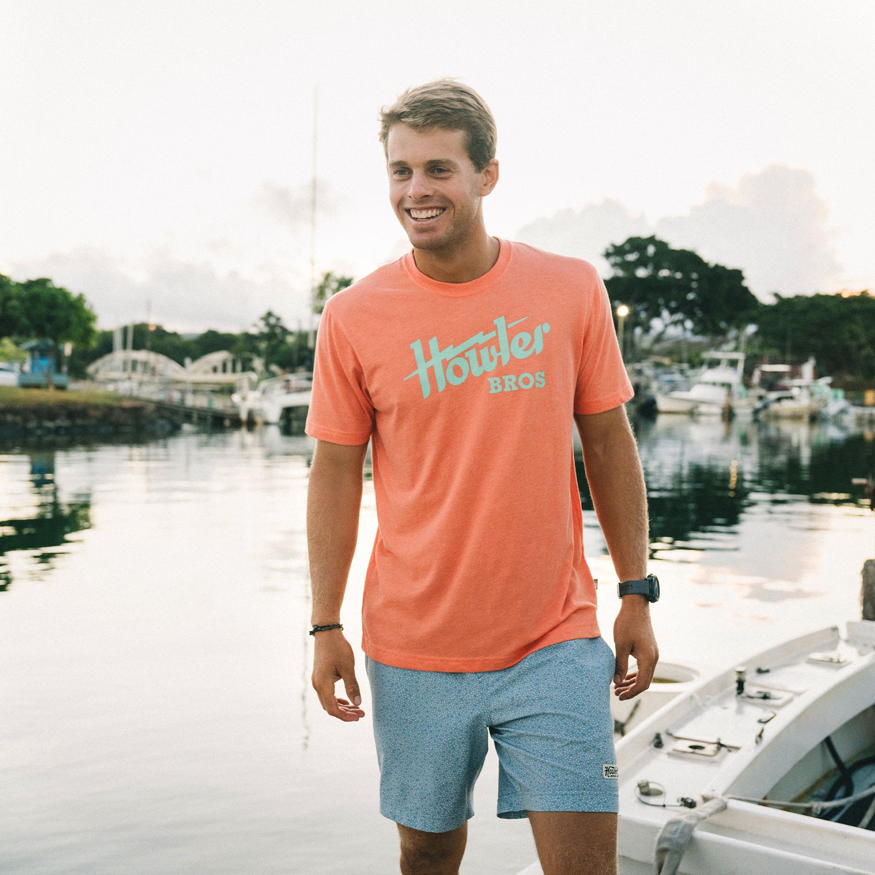 Electric Howler Howler Electric T-Shirt - Coral Heather – HOWLER BROTHERS