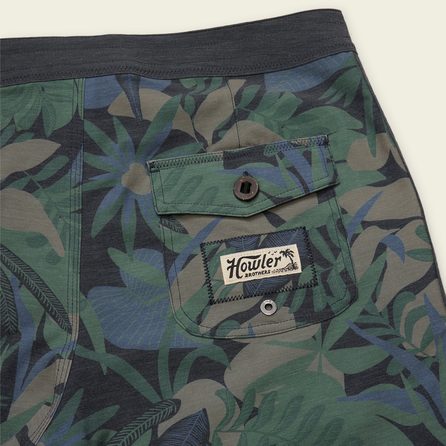 Bruja Boardshorts 18.5" - Tropical Dimension : Antique Black
