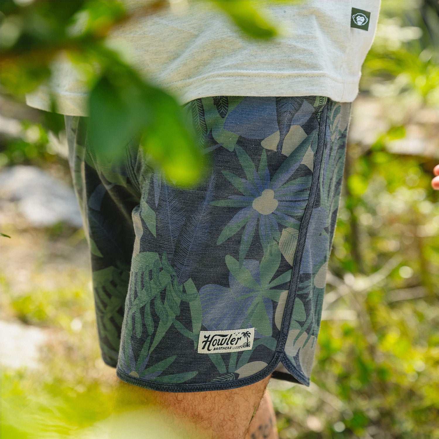 Bruja Boardshorts 18.5" - Tropical Dimension : Antique Black