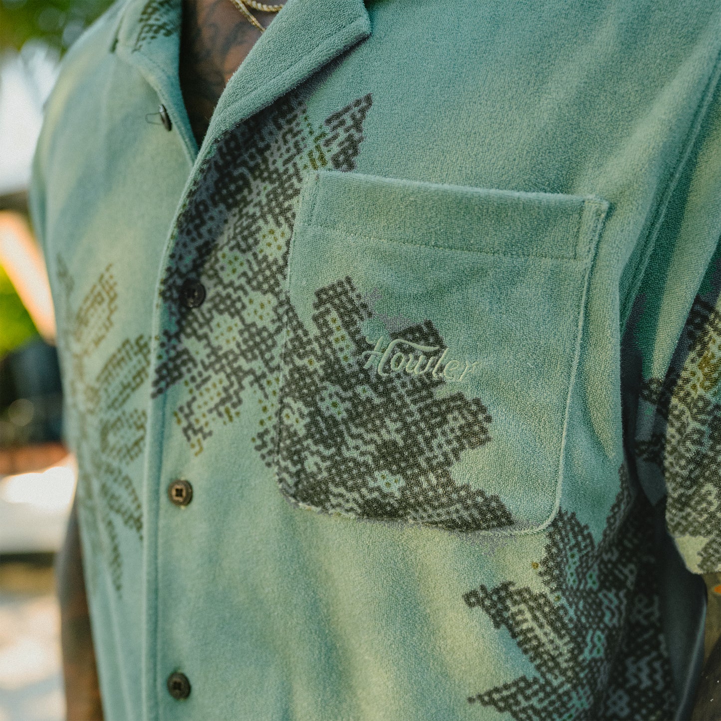 Palapa Terry Shirt - Sunflower Pixels : Granite Green