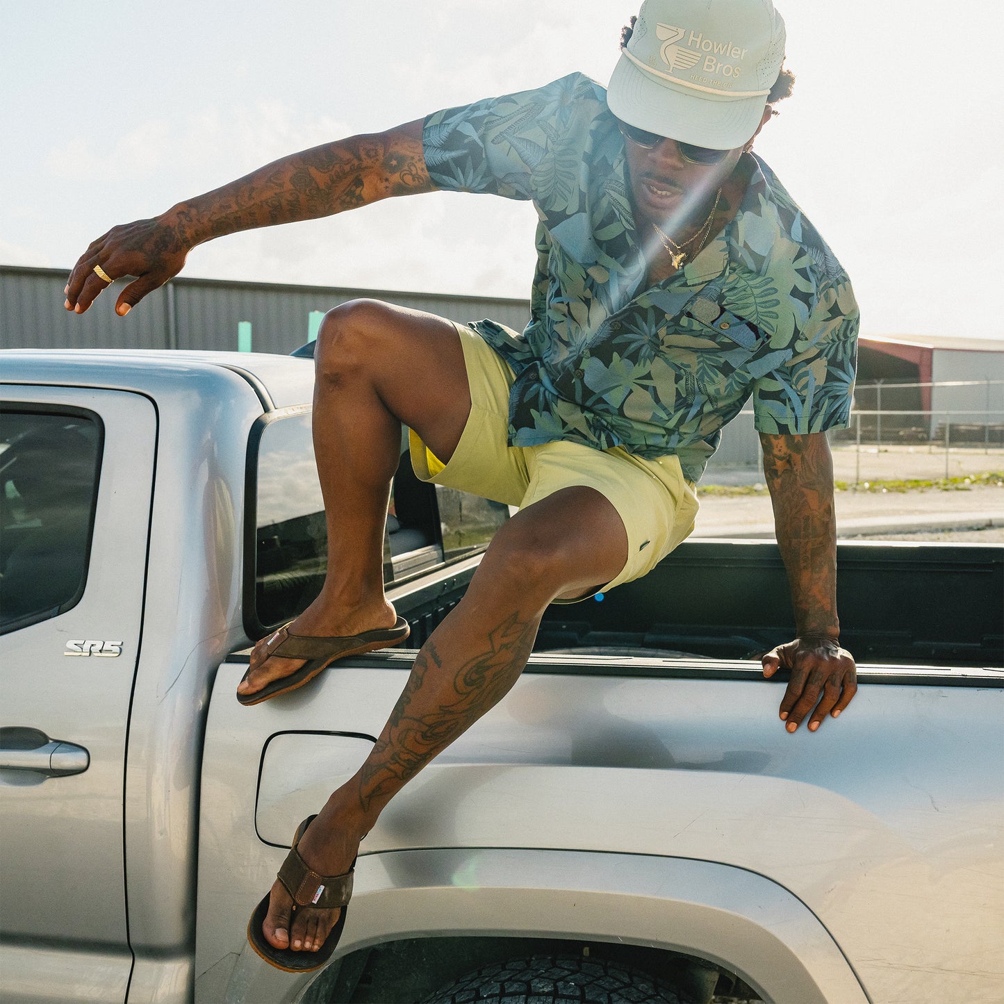 Shores Club Shirt - Tropical Dimension : Antique Black