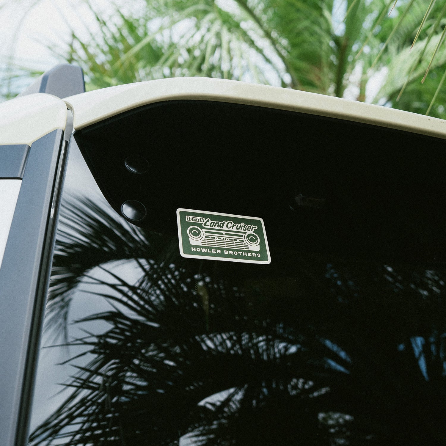 Land Cruiser Sticker - Grill View